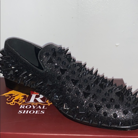 Royal Shoes main image 4